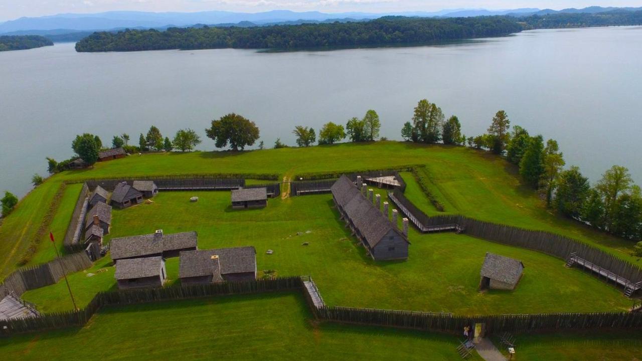 Inn Of Loudon Экстерьер фото